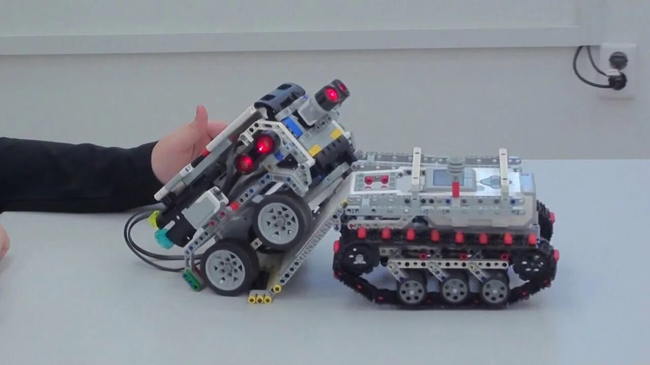 Робот сумо ev3 инструкция по сборке. LEGO ev3 Terrain. LEGO ev3 робот сумо. Луноход лего ev3. Робот сумо ev3