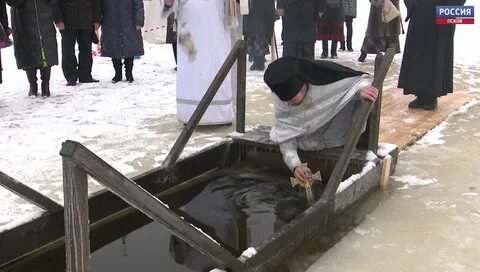 Крещение когда набирать воду в церкви