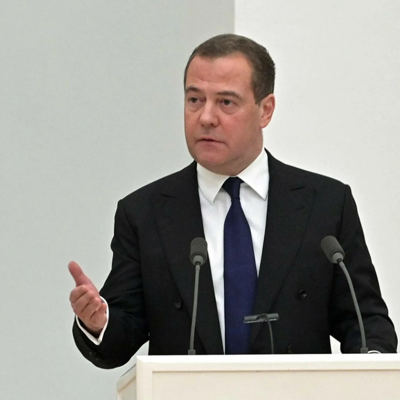 Выступление медведева на совете безопасности. Медведев последние фото. Медведев 2022. Медведев Украина.