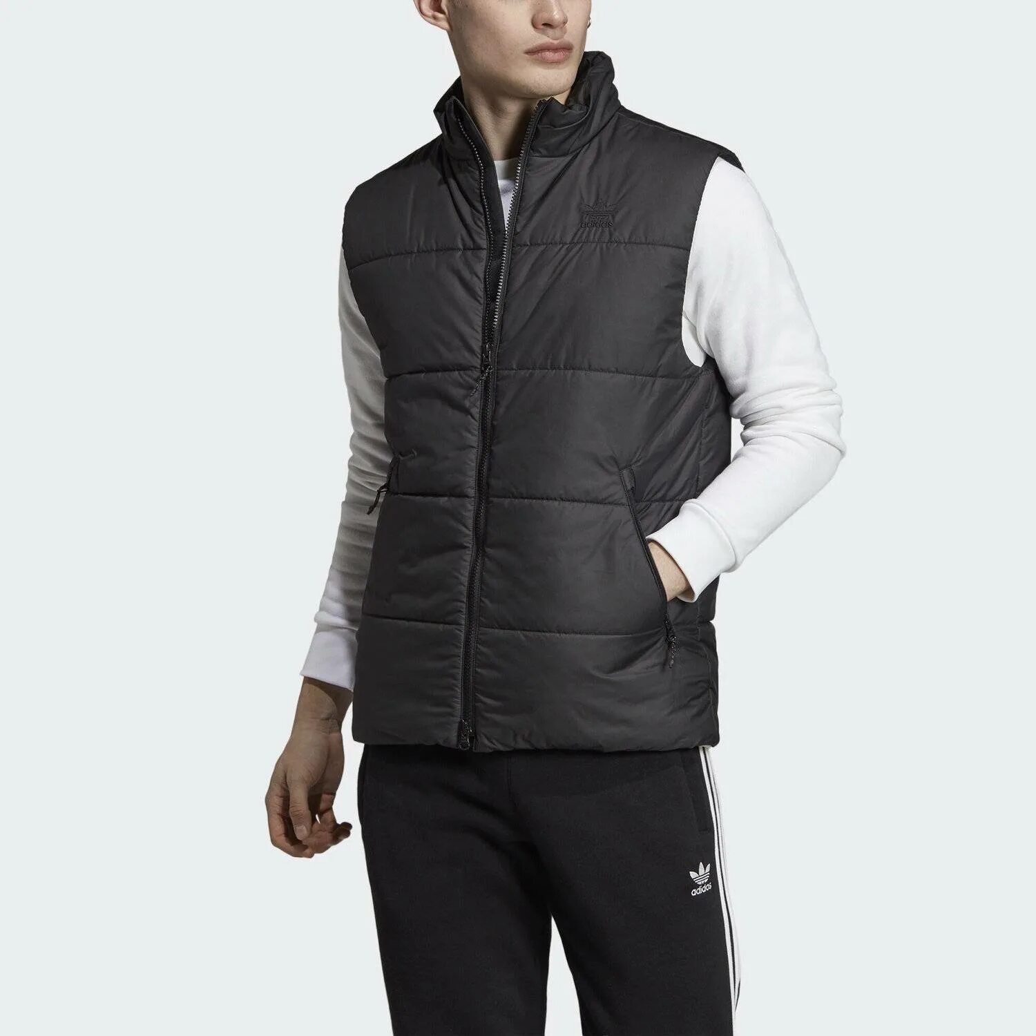 Adidas Originals безрукавка мужская. Жилет adidas Originals Essent Vest. Адидас Ориджиналс жилет мужской. Жилет мужской adidas ESS down Vest. Жилет адидас мужской