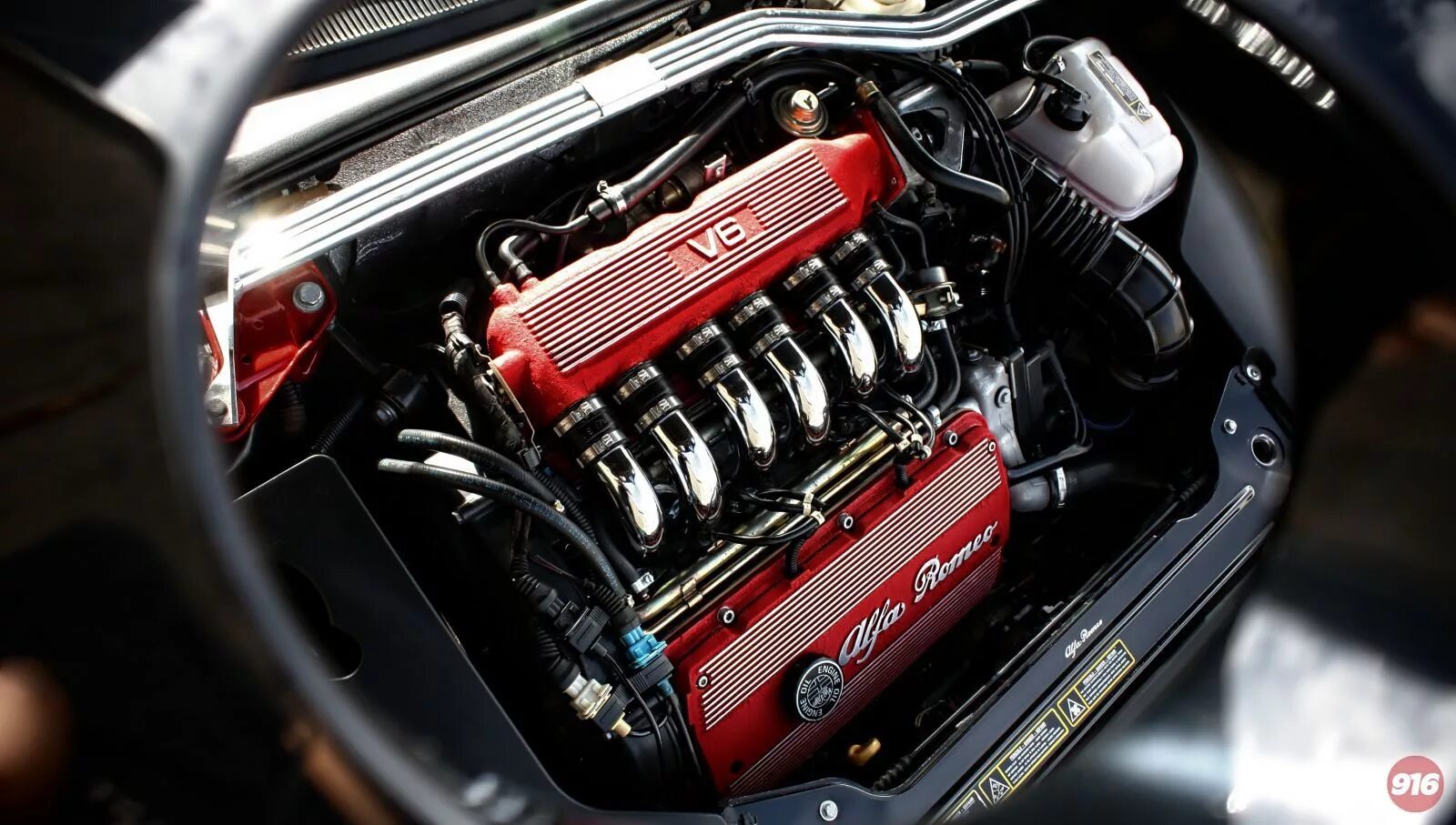 3.3 v6. Alfa Romeo v6 Busso. Alfa Romeo Busso 3.2. Двигатель Альфа Ромео v6. Альфа Ромео 156 2.5 v6 Busso.