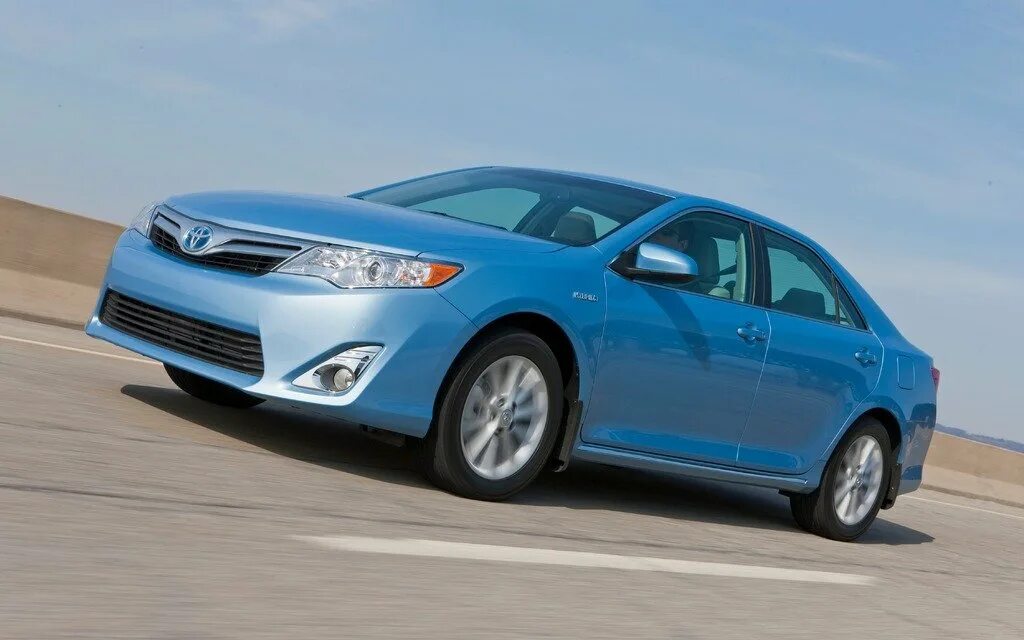 Тойота камри 2013. Тойота камри гибрид отзывы. Toyota camry xle 2011. Тойота камри 3 гибрид. Камри гибрид отзывы.
