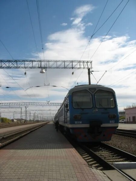 Электропоездов хабаровск. Хабаровск - Биробиджан электропоезд. Электричка Хабаровск Биробиджан. Новые электрички Хабаровск Биробиджан .. Поезд Биробиджан Хабаровск.