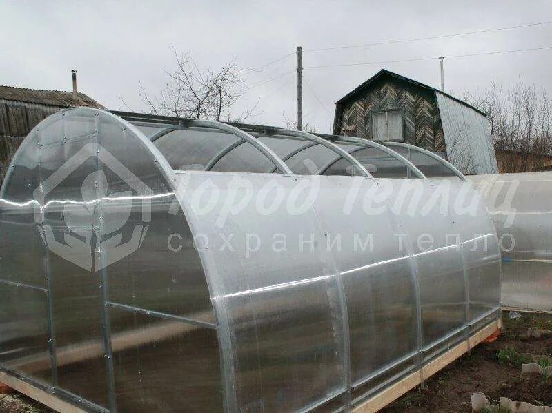 Теплица из поликарбоната с раздвижной крышей. Теплица орион со сдвижной крышей. теплица сигма 2025 со сдвижной крышей. теплица со съемной крышей. теплица из поликарбоната со сдвижной крышей.