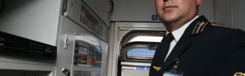 Какую команду дает начальник поезда