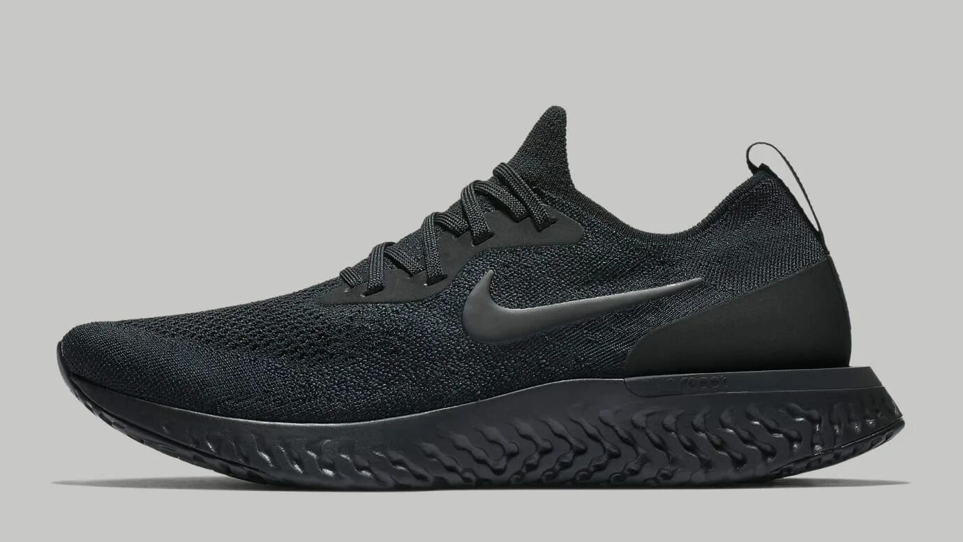 Nike react flyknit 3. Triple black nike epic react flyknit. nike react triple black. nike react черные. найк 150 с.