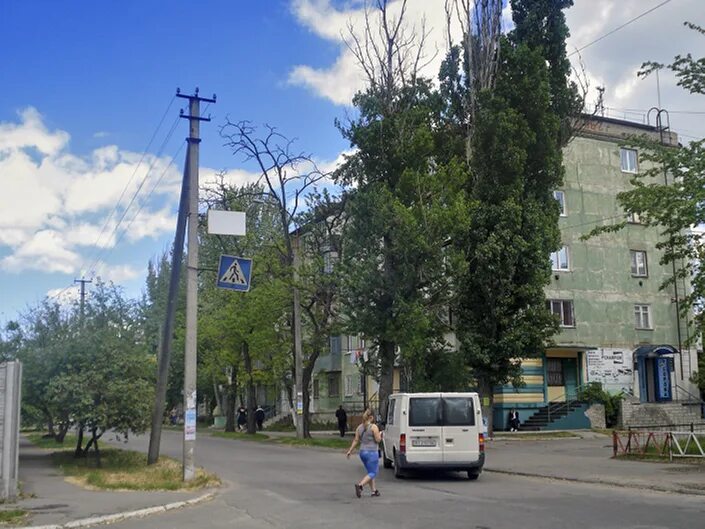 Индекс новая каховка херсонская. Индекс новая каховка херсонская. Новая каховка фото. Новая каховка 4 школа. Першотравнева 10 нова каховка.