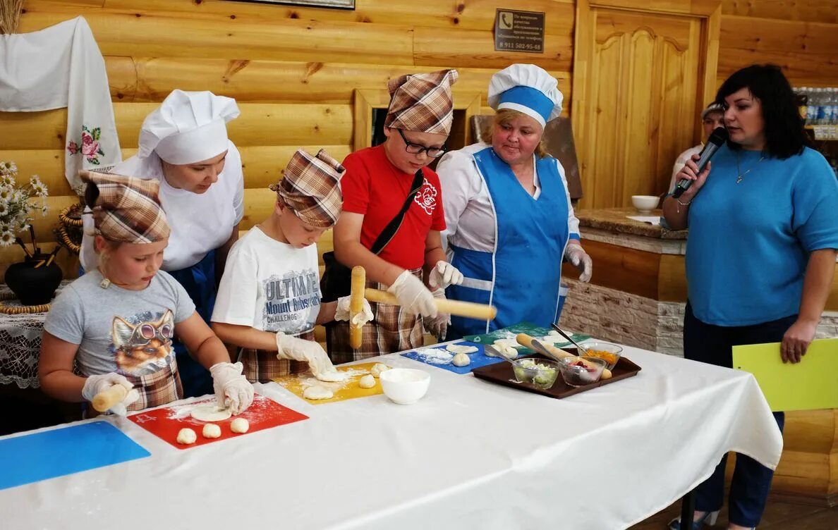 Прогноз погоды в тотьме на 3 дня. Морошка тотьма. праздник морошки в тотьме. кухня вологодской области. морошка из тотьмы.