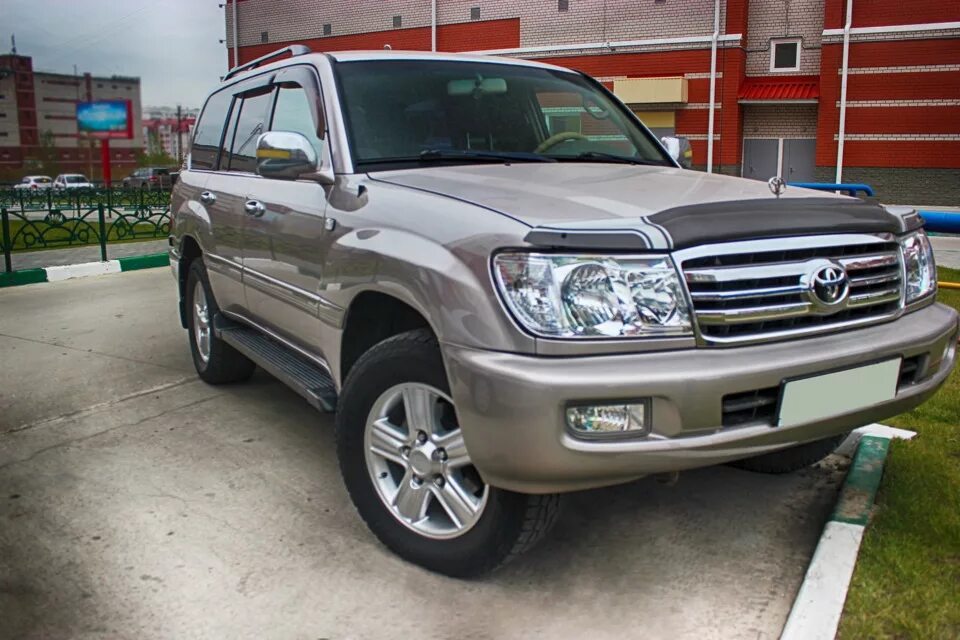 Ленд крузер 100 новый. Toyota Land Cruiser 100 2014. Тойота ландкрузер 100 новый. Toyota Land Cruiser 100 Tune. 4.5 Ленд Крузер 100.