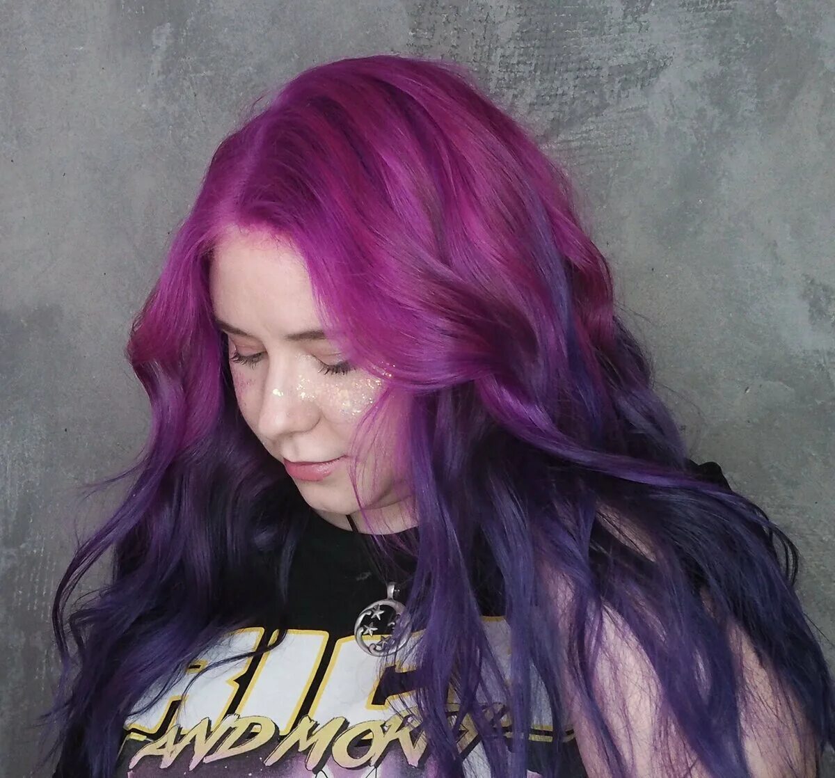 Фиолетовый тоник. Тоника фиолетовая. 22 ultraviolet. Фиолетовый тоник для волос. 22 неоновый фиолетовый.