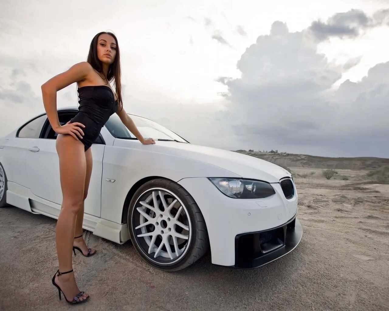 2114 и девушка. Татьяна мерцалова фотограф 18. Нету девушек рядом. Нету девушек рядом. Девушка в машине.