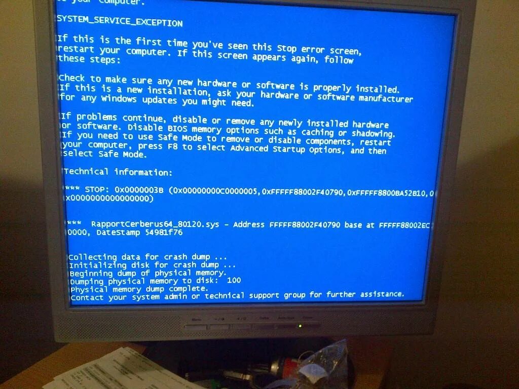 Sys ошибка синий экран. Ошибка system_service_exception. ошибка синий экран windows 10 system_service_exception. system exception синий экран. system service exception синий экран windows 8.1.