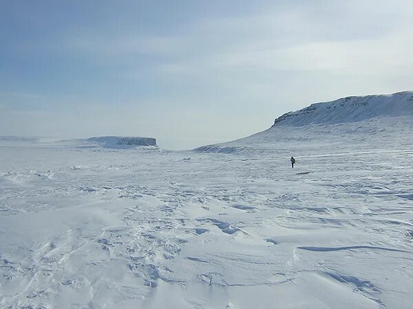 Остров бичи джон торрингтон. Экспедиция франклина 1845-1847. Остров бичи джон торрингтон. Остров бичи фото. Beechey island.