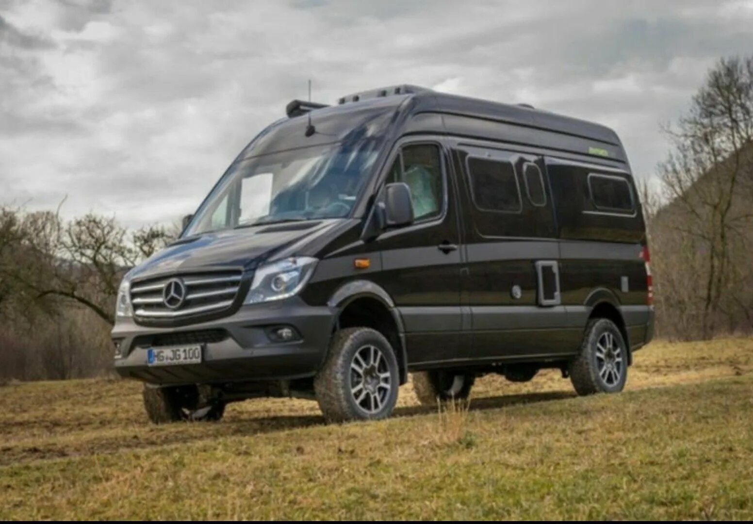 Мерседес 4х4 купить. Mercedes Sprinter 4x4. Mercedes Sprinter 4 4. Mercedes Benz Sprinter 4x4 пассажирский. Мерседес Спринтер 4 на 4.