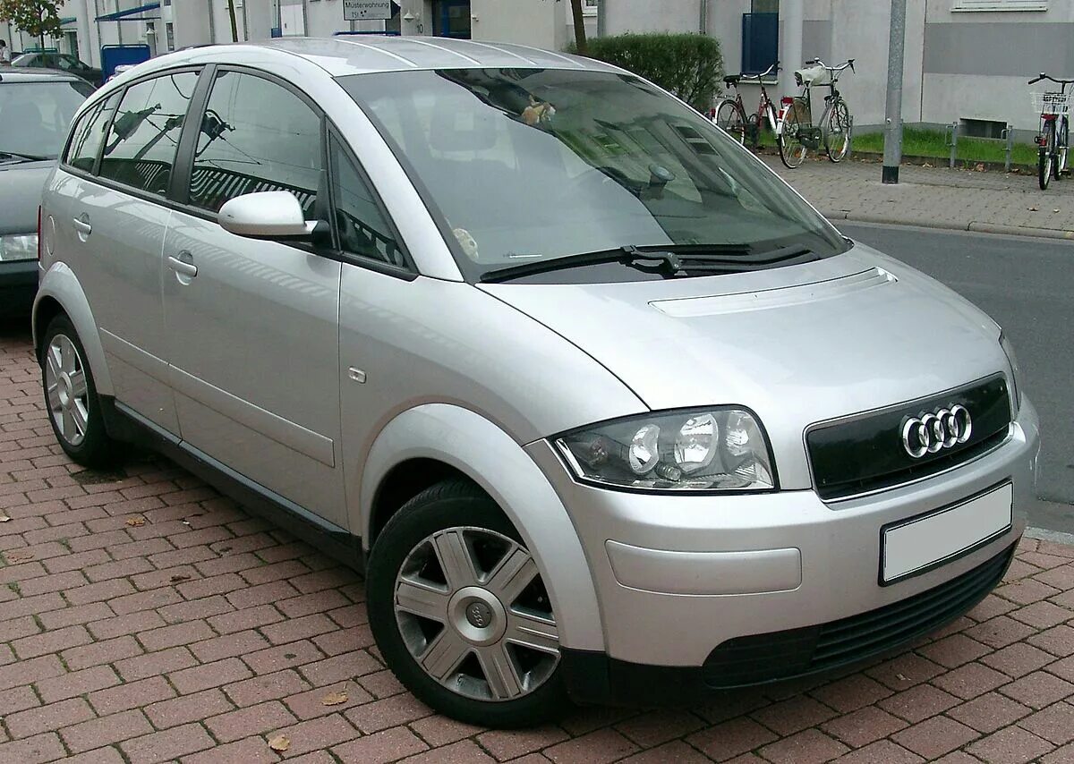 Audi a2 2000. 2 tdi. Audi a2 1. 4. Ауди а2 1.