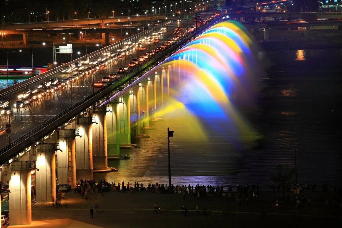 Мост банпо южная корея. Мост банпо. Мост «фонтан радуги» banpo bridge (2009). Мост фонтан радуги (г. Сеул мост фонтан банпо.