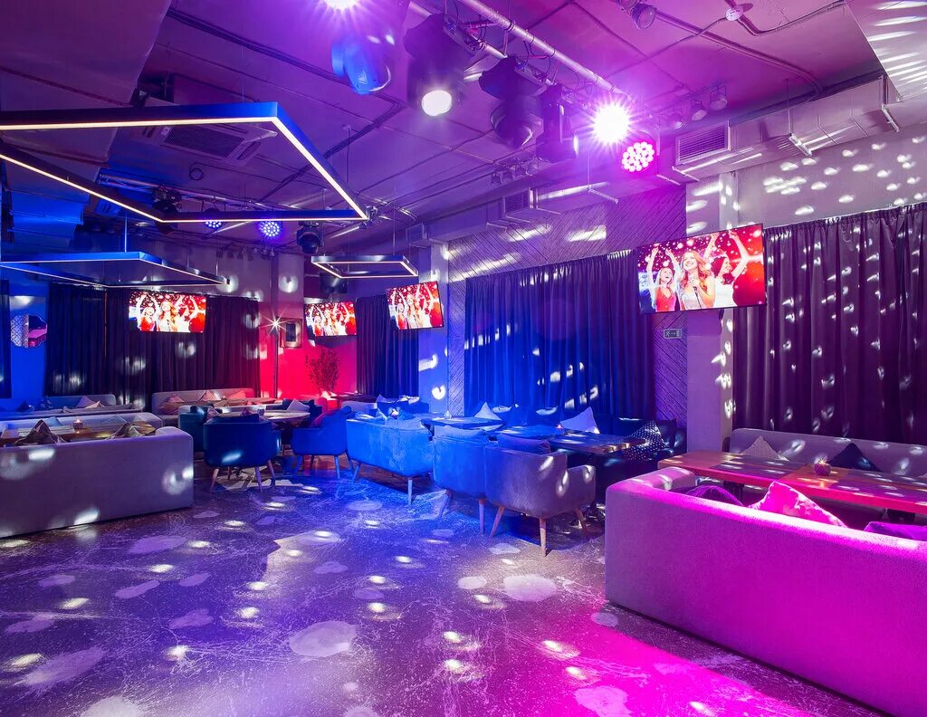 Кроты кафе петергоф. Ресторан состоятельные кроты петергоф. Петергоф золотая улица 2. Ресторан состоятельные кроты петергоф. Ресторан у крота.