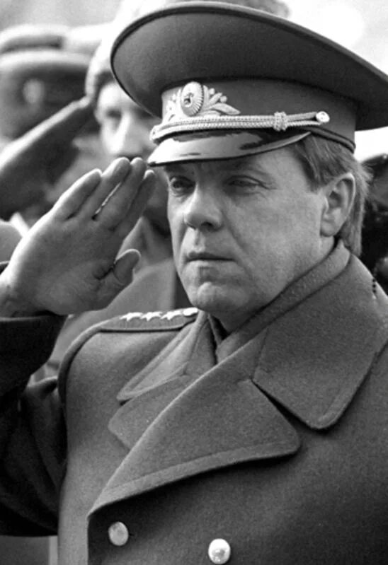 Б в громовым