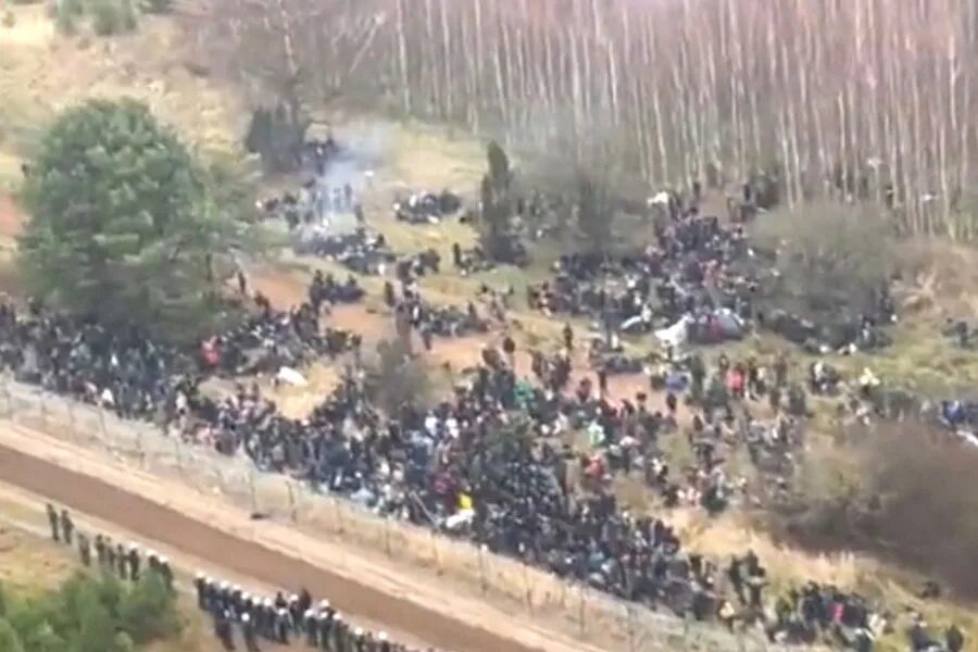 Что происходит на границе польши сегодня. Беженцы на польской границе. миграционный кризис на польско-белорусской границе. миграционный кризис на границе с беларусью.