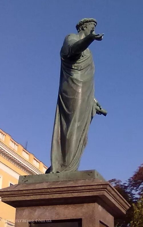 Одесса дюк памятник второй люк. Одесса дюк со второго люка. Дюк со второго люка. Дюк ришелье вид со второго люка. Дюк де ришелье со второго люка.