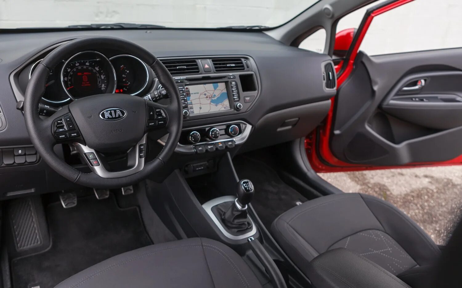Тест-драйв KIA Rio: Шлифуем имидж