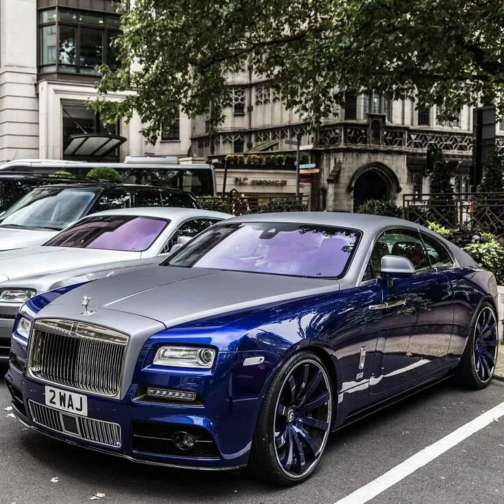 Роллс врайт. Роллс Ройс Wraith 2020. Rolls Royce Wraith. Роллс Ройс врайт 2020. Роллс Ройс спорткар Wraith.