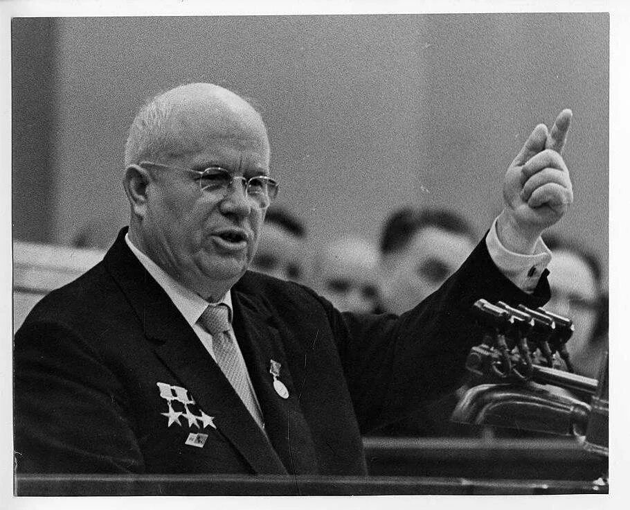 Разоблачение хрущева. 1953 – 1964 – никита хрущев руководил ссср.. никита хрущев выступает. ссср в период правления н с хрущева оттепель 1953 1964 гг. период правления хрущева называют.
