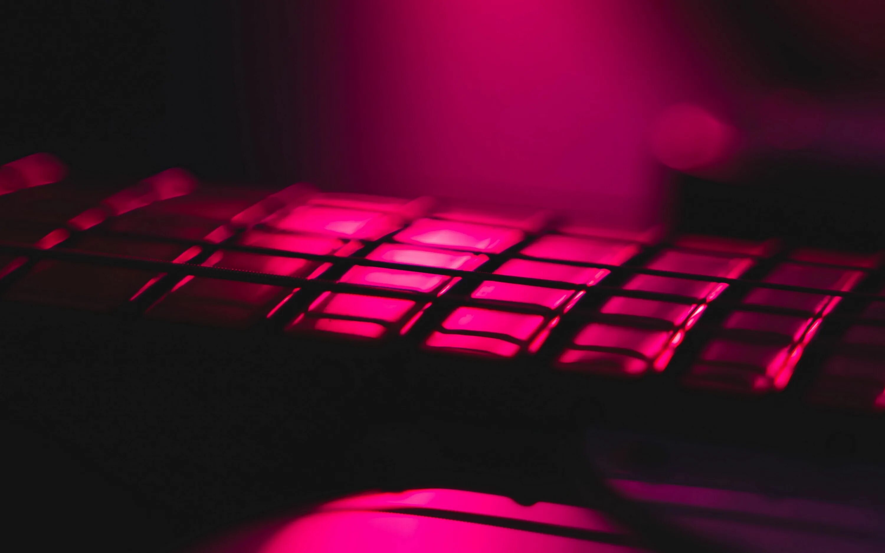 Dark strings. Неон гитара обои. guitar strings finger art neon. prs guitars wallpaper.