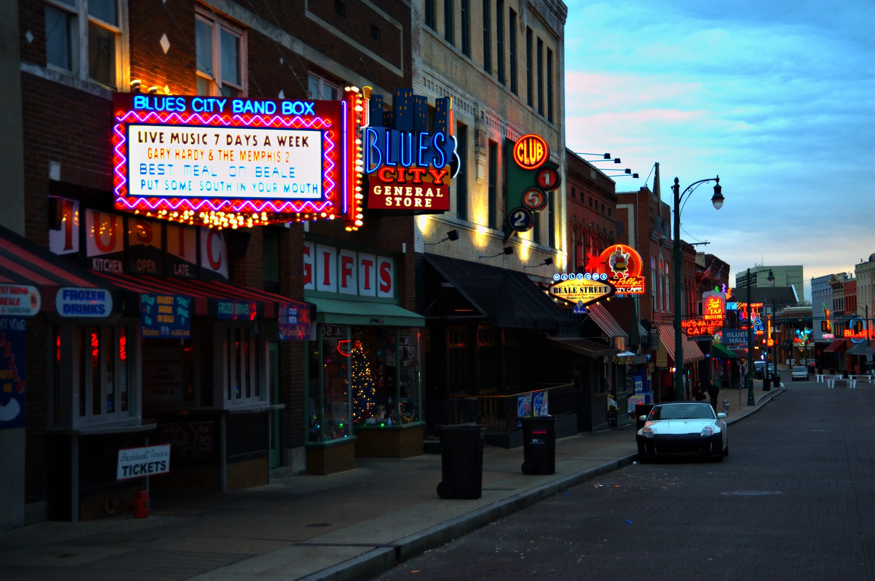 Beale Street Memphis Tennessee. Мемфис Блу стрит. Сити блюз. Улицы Мемфиса VEXJH. Blue street