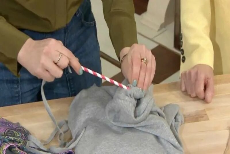 Как достать веревочку