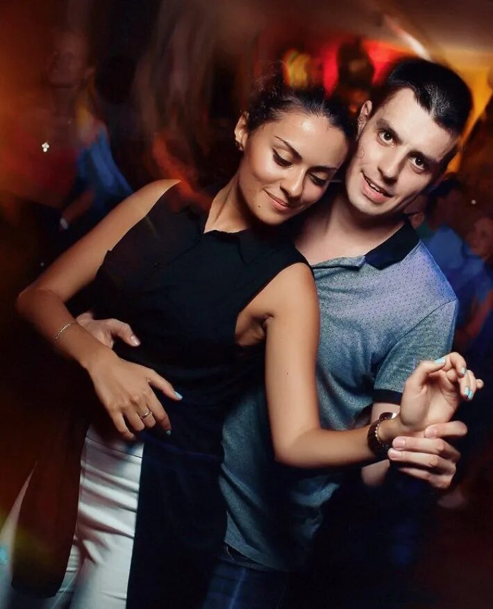 Латиноамериканские социальные танцы. Кизомба вечеринка. Бачата. Бачата тюмень. Михаил воробьев хастл.