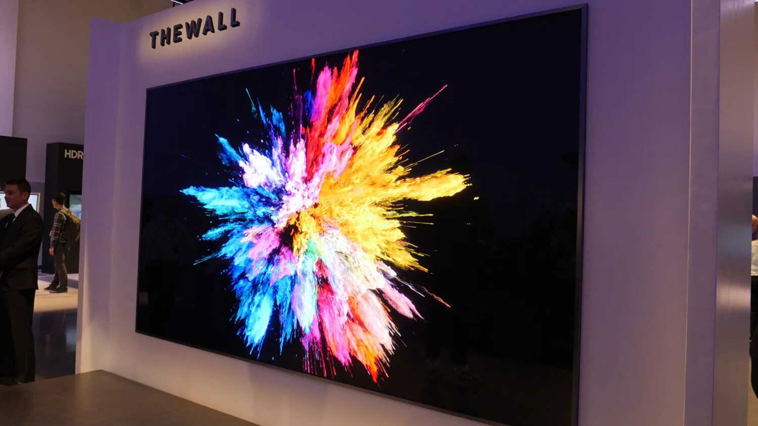 Микро телевизоры. Micro QLED Samsung. QLED 2018 Samsung. Телевизор самсунг Microled. Samsung OLED телевизоры.