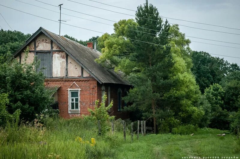 Усадьба стаховичей липецкая область. Пальна-михайловка липецкая область. Пальна липецкая область. Домовой храм-усыпальница михаила архангела пальна михайловка. Пальна-михайловка усадьба.
