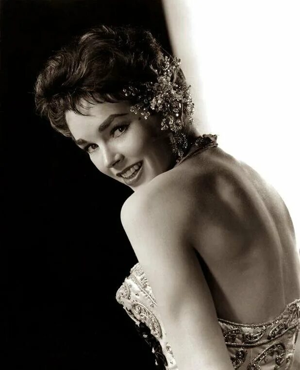 Доун аддамс черный тюльпан. Роуз доун британская актриса. Доун аддамс. Доун аддамс в молодости. Доун энн биллингс грета.