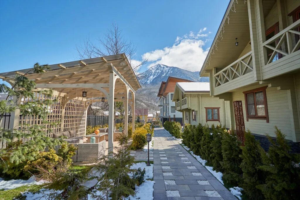 Hills polyana hotel красная поляна. Хиллс красная поляна сочи. Отель hills polyana. Country hills resort красная поляна. Отель hills polyana красная поляна.