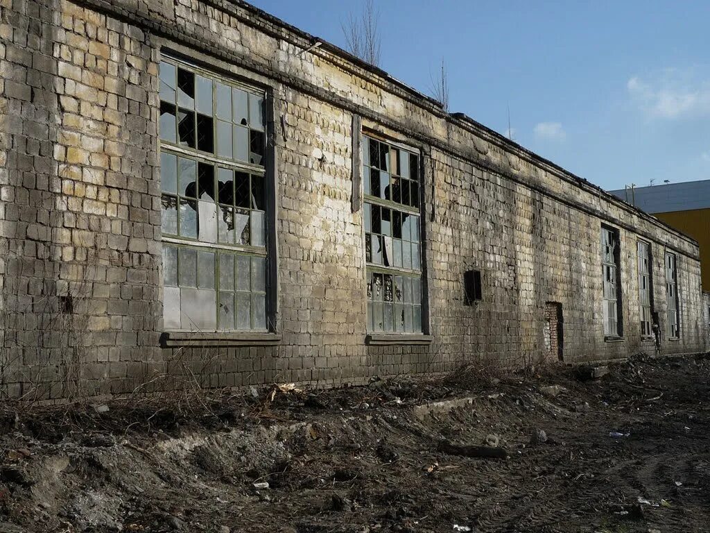 зданьице. зданьице или зданьеце почему. краматорск старый город. зданьице. припять высотки.