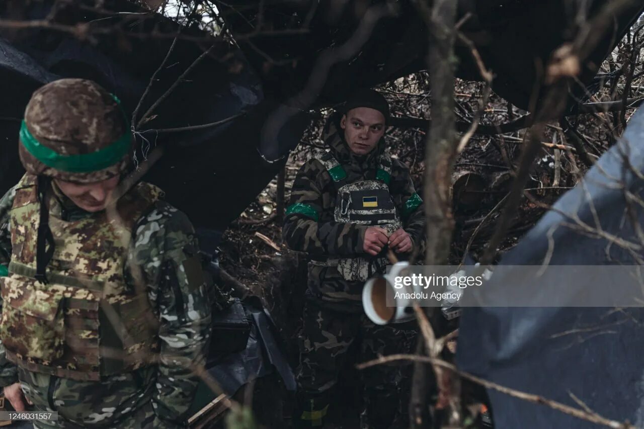Новости сво угледарское направление. Украинские военные с зелеными повязками. Военные ВСУ С зелеными повязками.