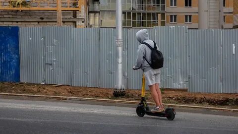 Сбитая электросамокатом