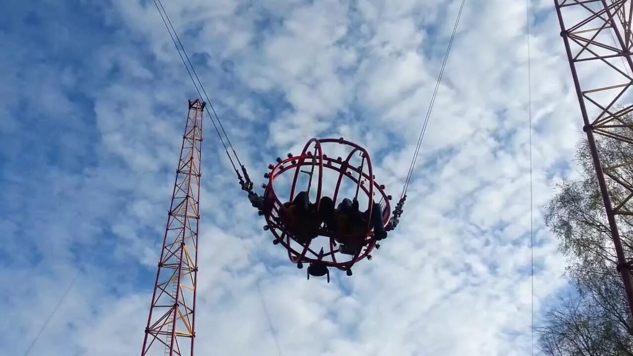 Катапульта в питере. Катапульта диво остров крестовский. Катапульта в питере. Крестовский остров катапульта. Крестовский остров парк аттракционов катапульта.