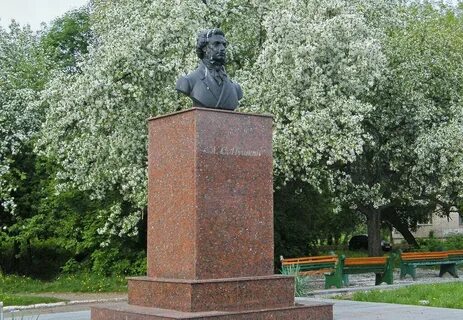 Памятники города волжска