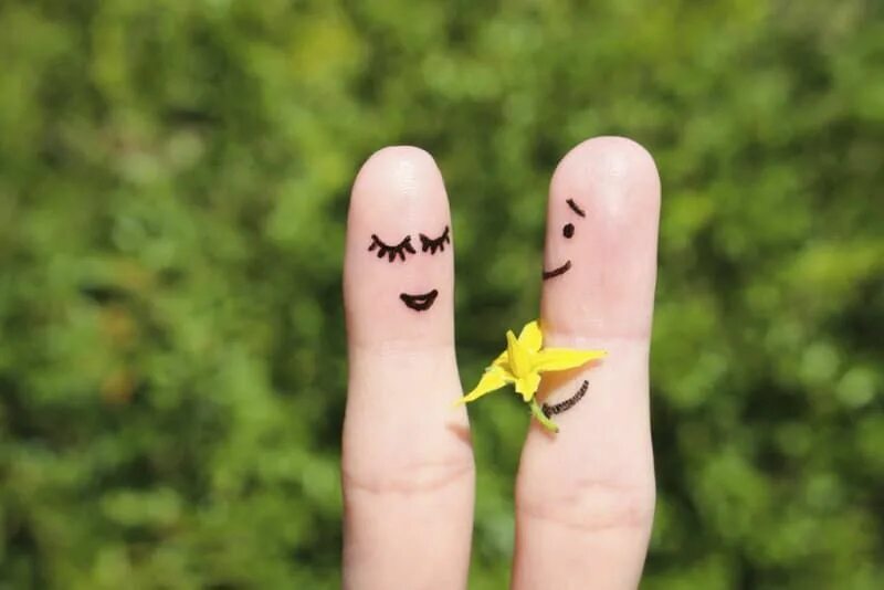 Веселый палец. Кольцо дипинса. 21 палец. 21 палец. Длинный большой палец на руке.