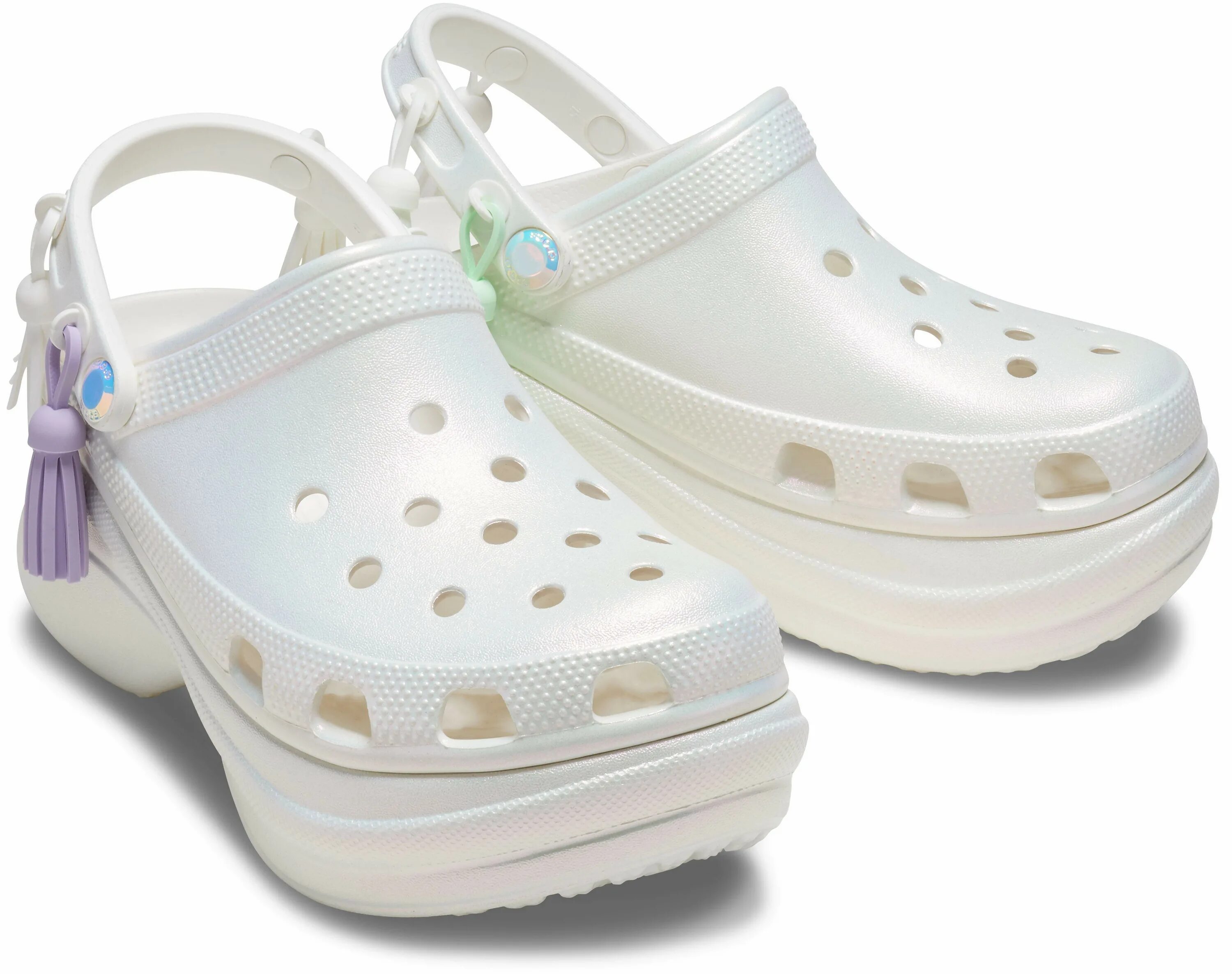 Кроксы на платформе женские. Крокс Bae Clog. Crocs Classic Clog White. Сабо Crocs Classic Bae Clog. Сабо Crocs Classic Iridescent Clog.