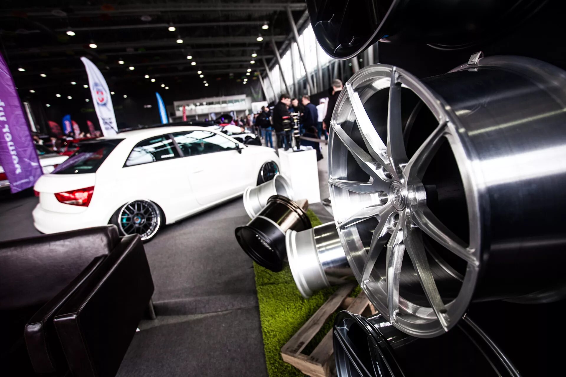 Auto tuning show. Процесс тюнинга авто. autotuning. auto tuning оутекф. автотюнинг шоу 2017.