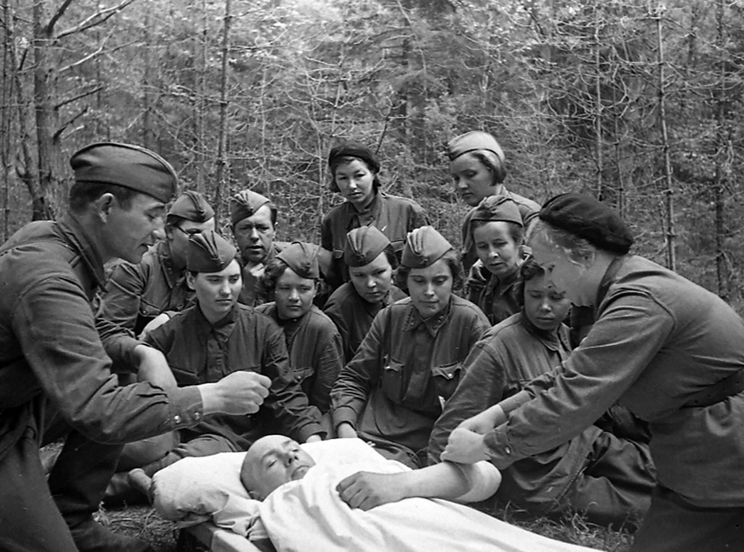 Врачи во время великой отечественной. Военно полевой госпиталь 1941-1945. Полевой фронтовой госпиталь Великой Отечественной войны.