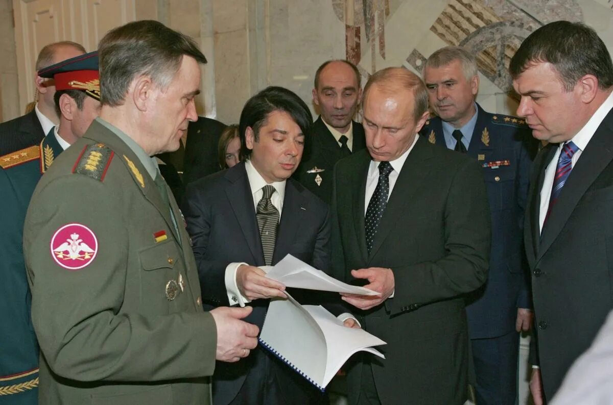 2008 вс рф. Исаков зам министра обороны.