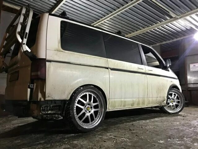 Transporter t3 r18. Транспортер t4 r-16 9 j. VW t4 Borbet. Диски литые на Фольксваген Транспортер т 5 Стайлинг. Транспортер за 1 час поднимает 30