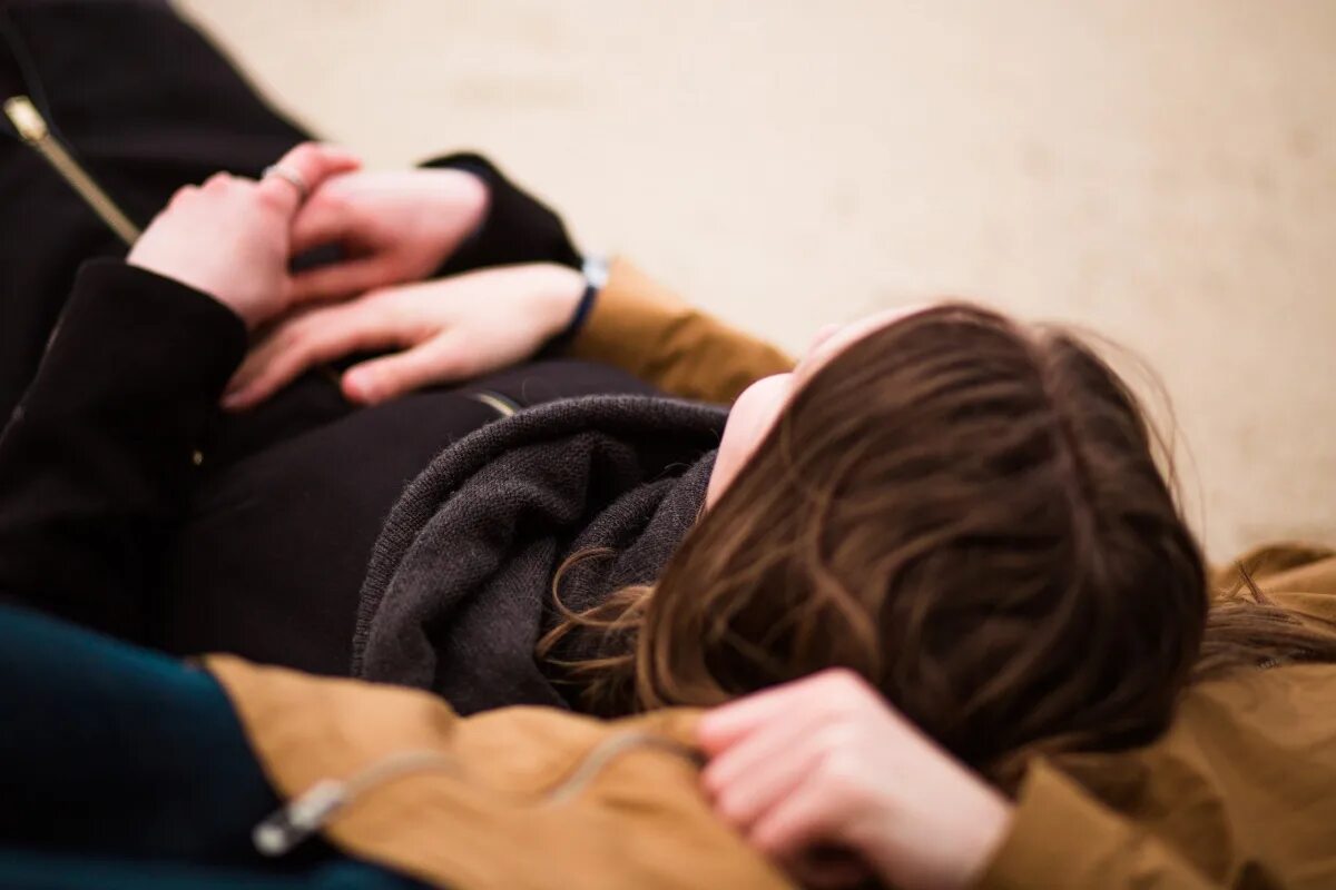 насилие над несовершеннолетними. совратила несовершеннолетнего. переспал с несовершеннолетней. развращение подростка. развращение женщин.