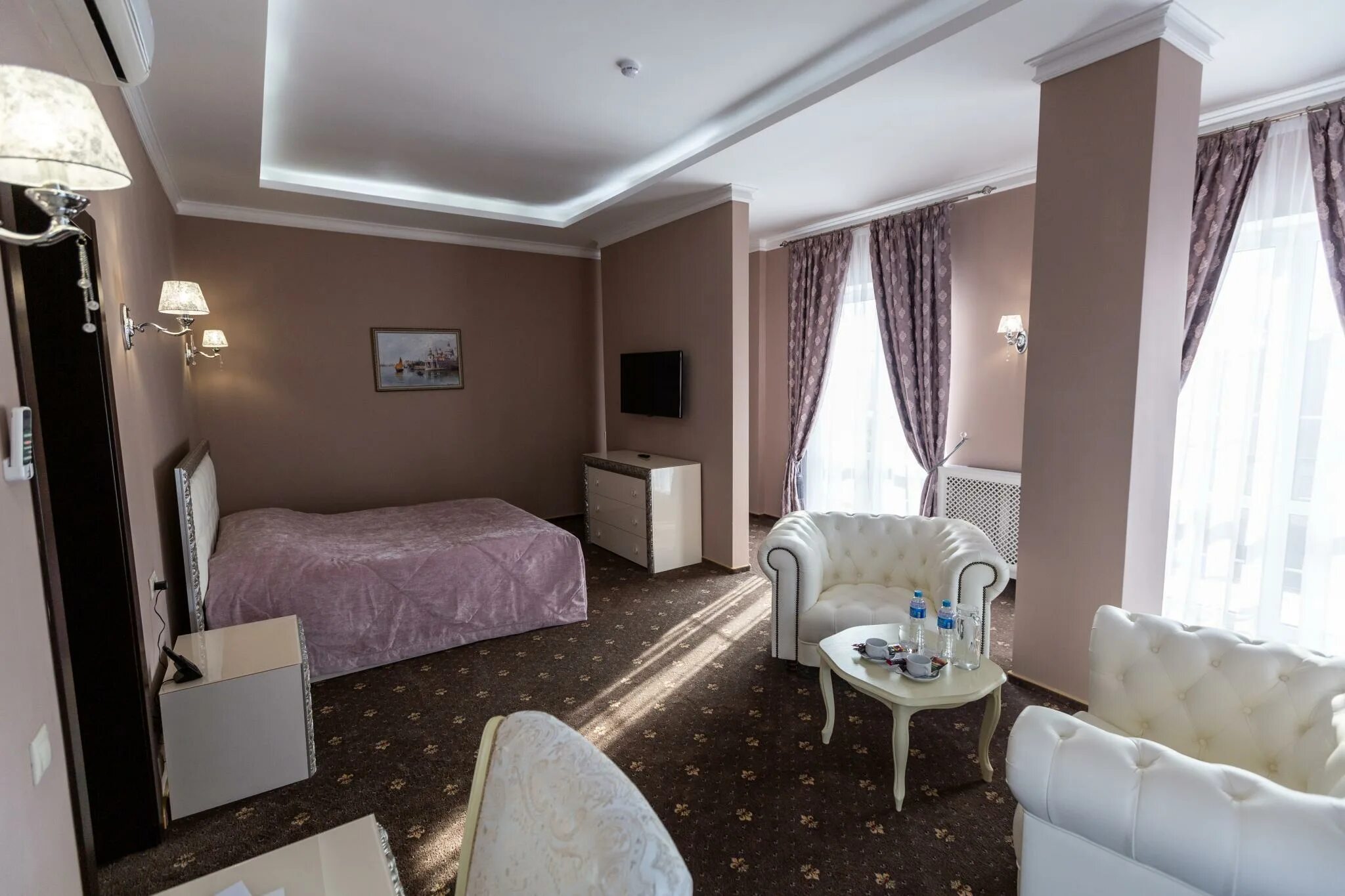 Гостиница элиста в калмыкии. Элиста гостиницы и отели. Элиста гостиницы и отели. Гостиница элиста. Гостиница элиста ул ленина 241.