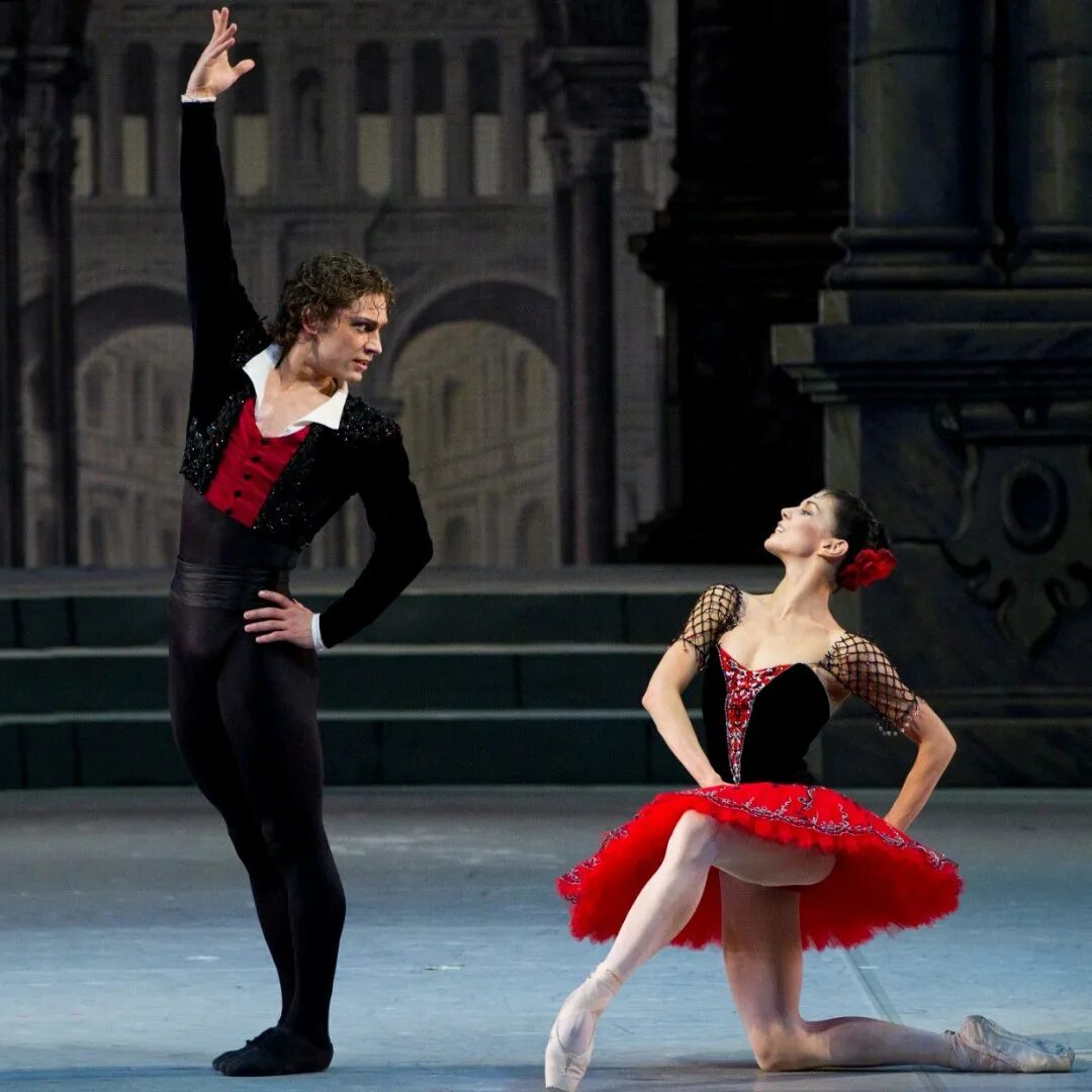 Прима-балерина балет Дон Кихот. Примы михайловского