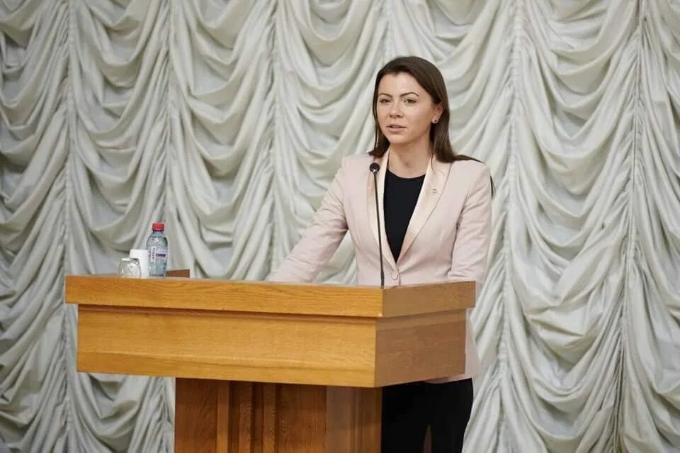 Министр по молодежной политике Иркутской области Цыганова. Министерство молодежной политики иркутской
